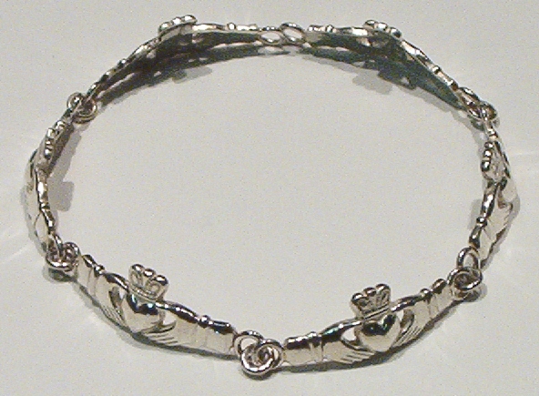 Claddagh Bracelet in Sterling SIlver
