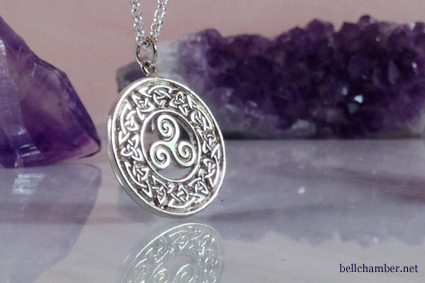 White Gold Celtic Sprial Triskele with interlace