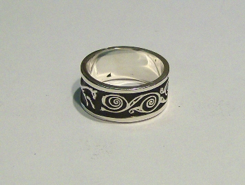 Uffington Horse Ring with Celtic Spiral