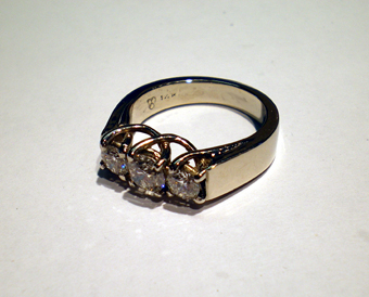 Custom 3 Diamond Ring with woven Setting