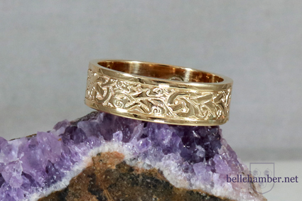 Celtic Wolfhound ring in 14K Gold
