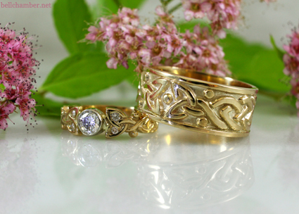 R433 Dianne Lovekont Celtic Wedding rings