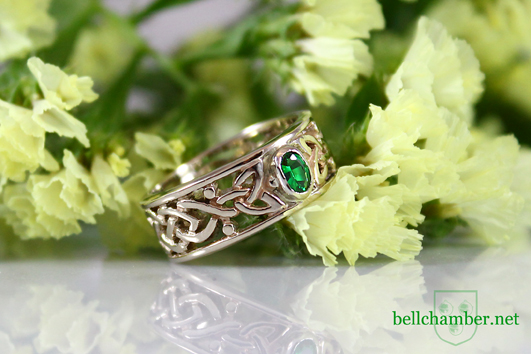 Oval Green Garnet Tsavorite set in a White Gold Celtic Dianne loveknot ring