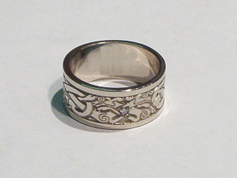 White Gold Celtic Ring with Wolfhounds and Diamond