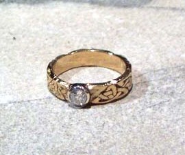 Celtic Ring with Diamond